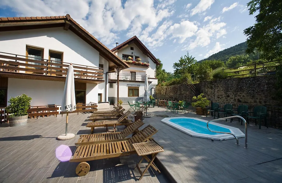 Hostal Rural Salazar-1